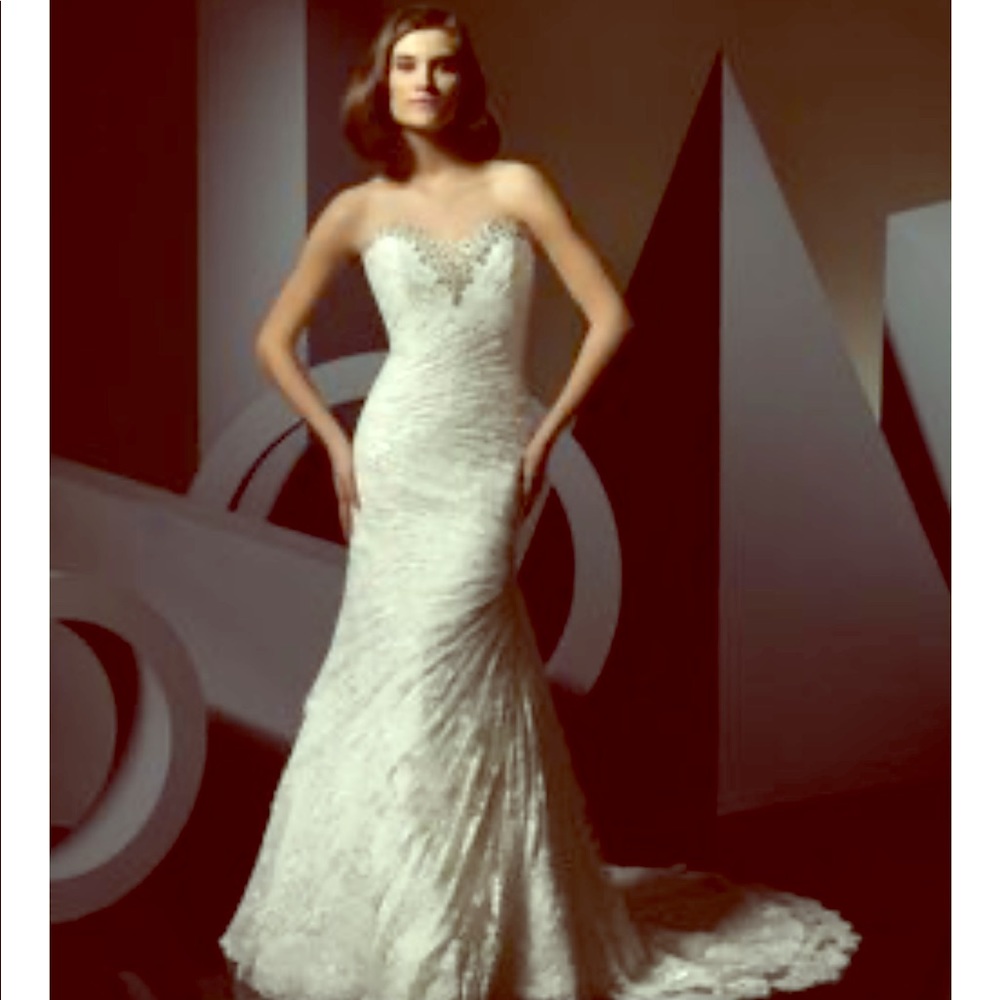 Alfred Angelo wedding gown